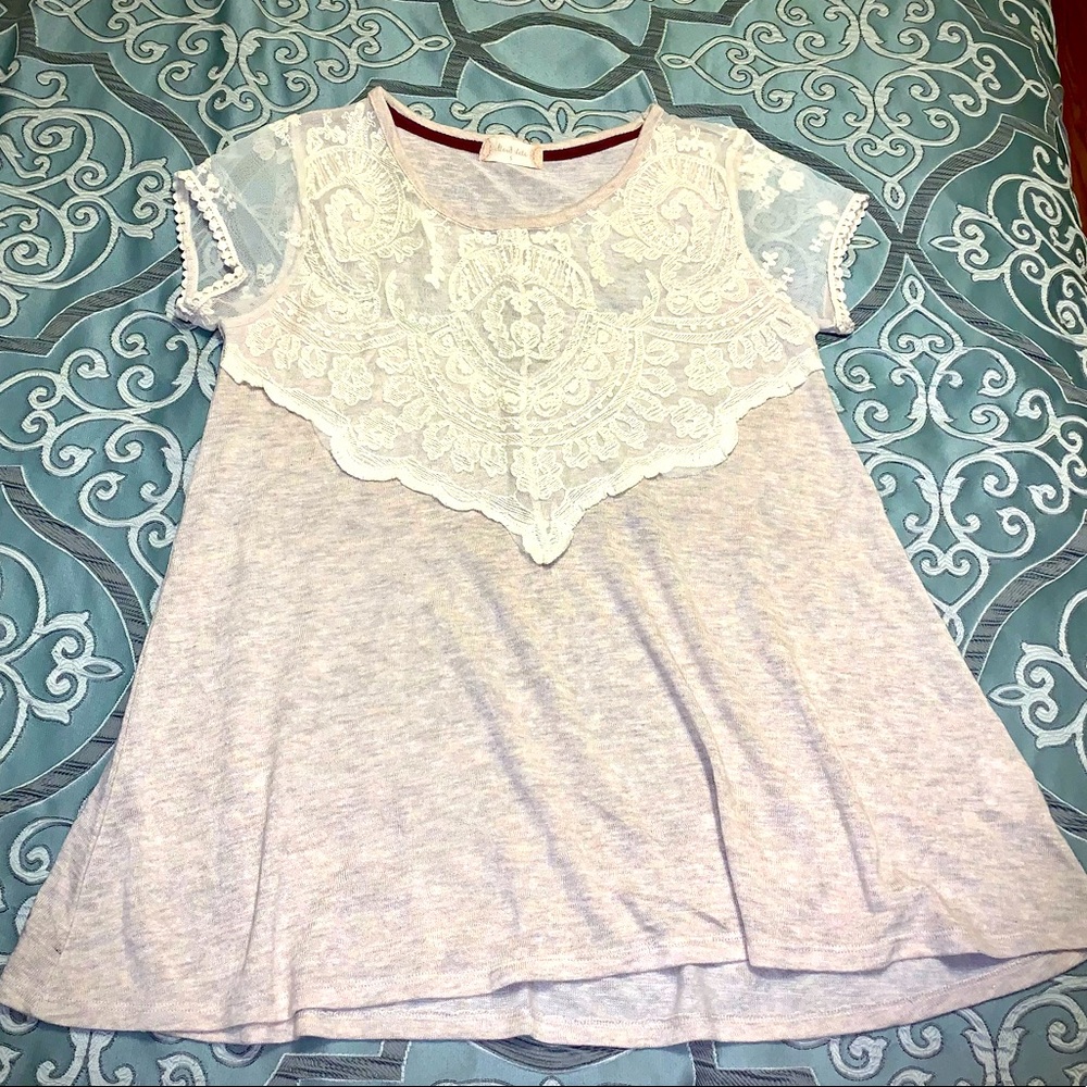 💕Altar’d State cream lace shirt Size Small